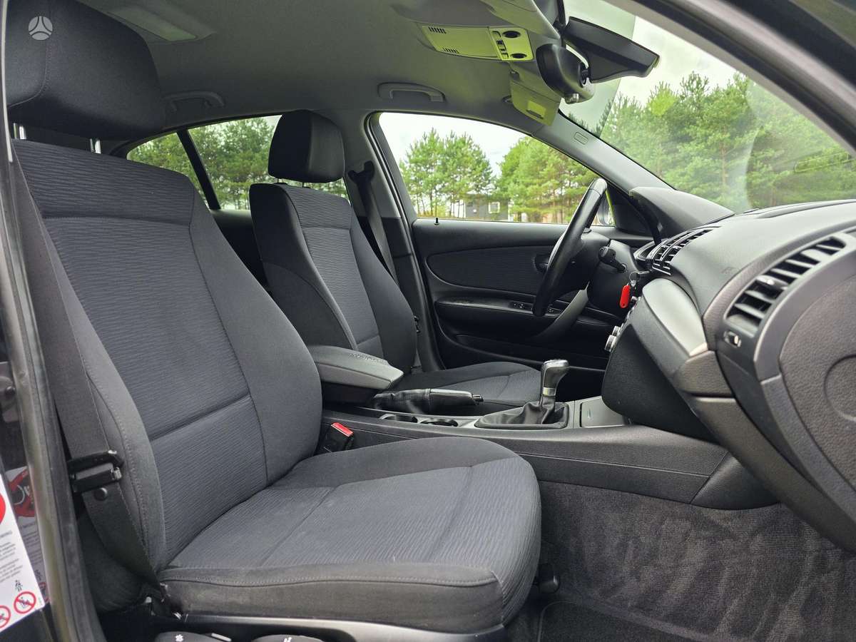 BMW 118, 2.0 l., hatchback