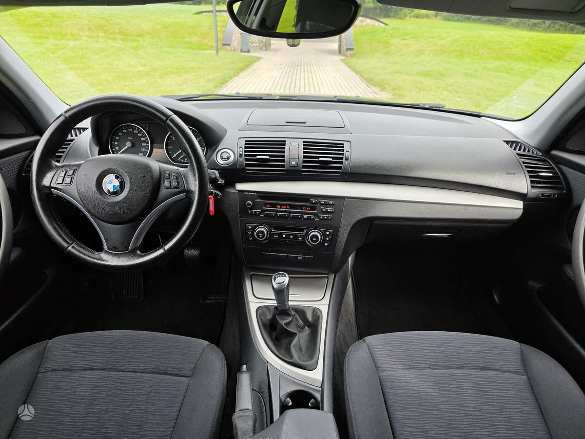 BMW 118, 2.0 l., Хэтчбек