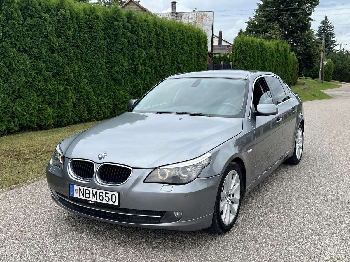 BMW 520, 2.0 l., Седан