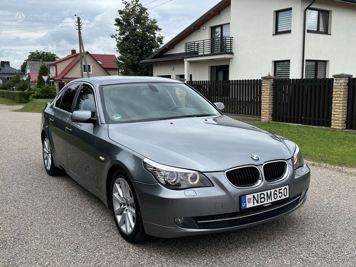 BMW 520, 2.0 l., Седан