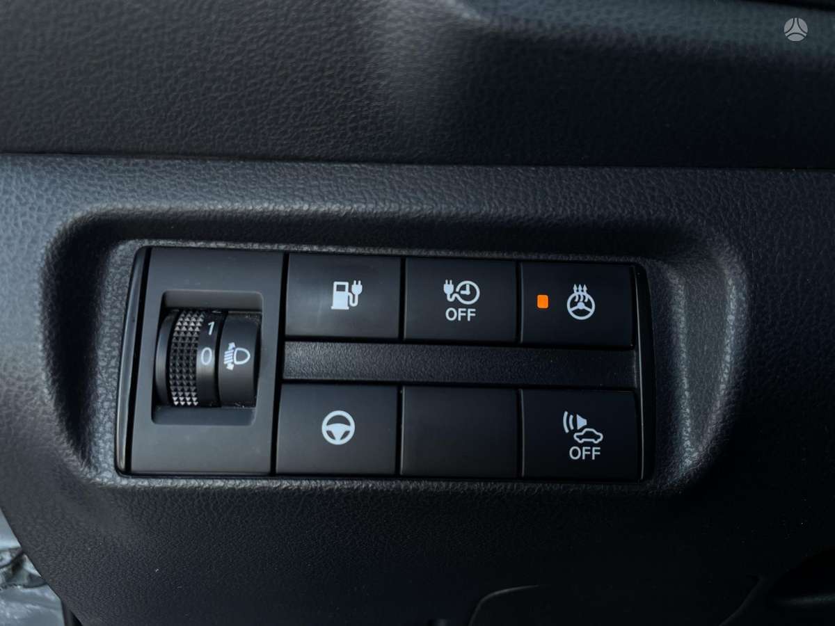 Nissan Leaf, Минивэн
