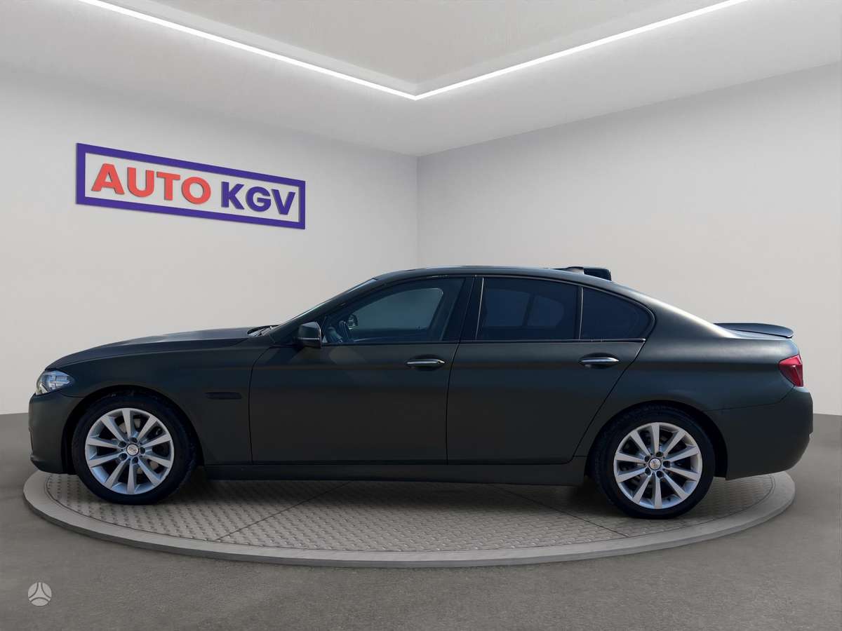 BMW 528, 2.0 l., Седан