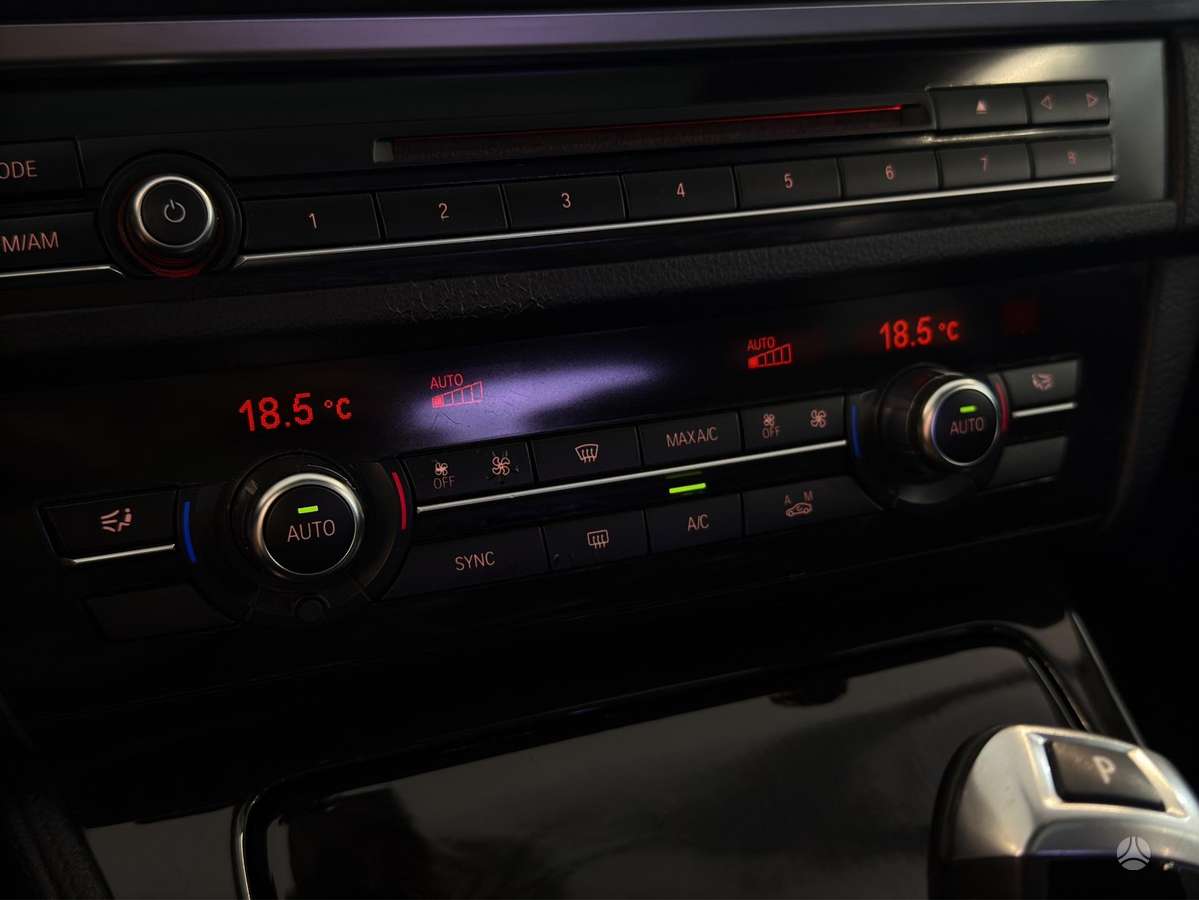 BMW 528, 2.0 l., Седан