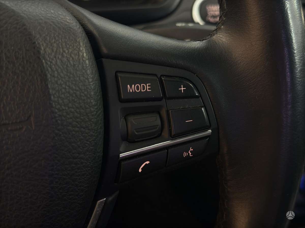 BMW 528, 2.0 l., Седан