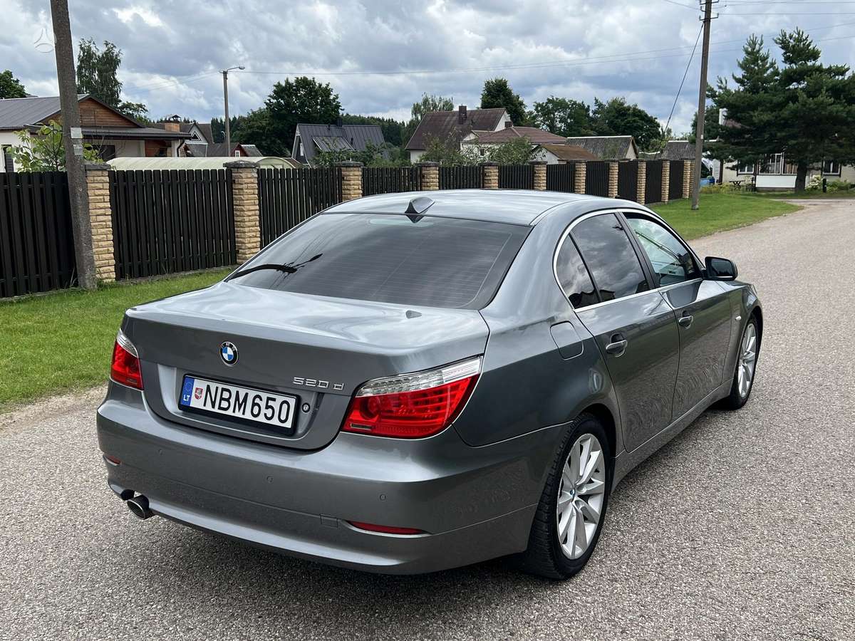 BMW 520, 2.0 l., Седан