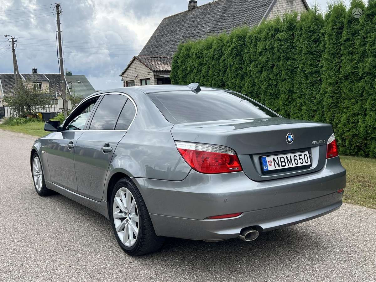 BMW 520, 2.0 l., Седан