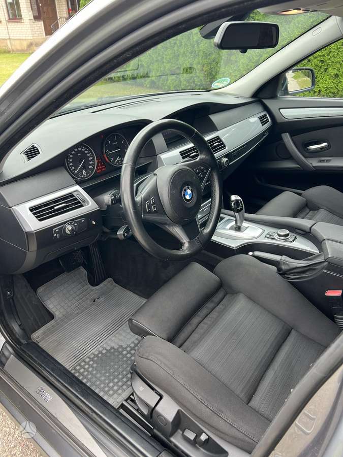 BMW 520, 2.0 l., Седан