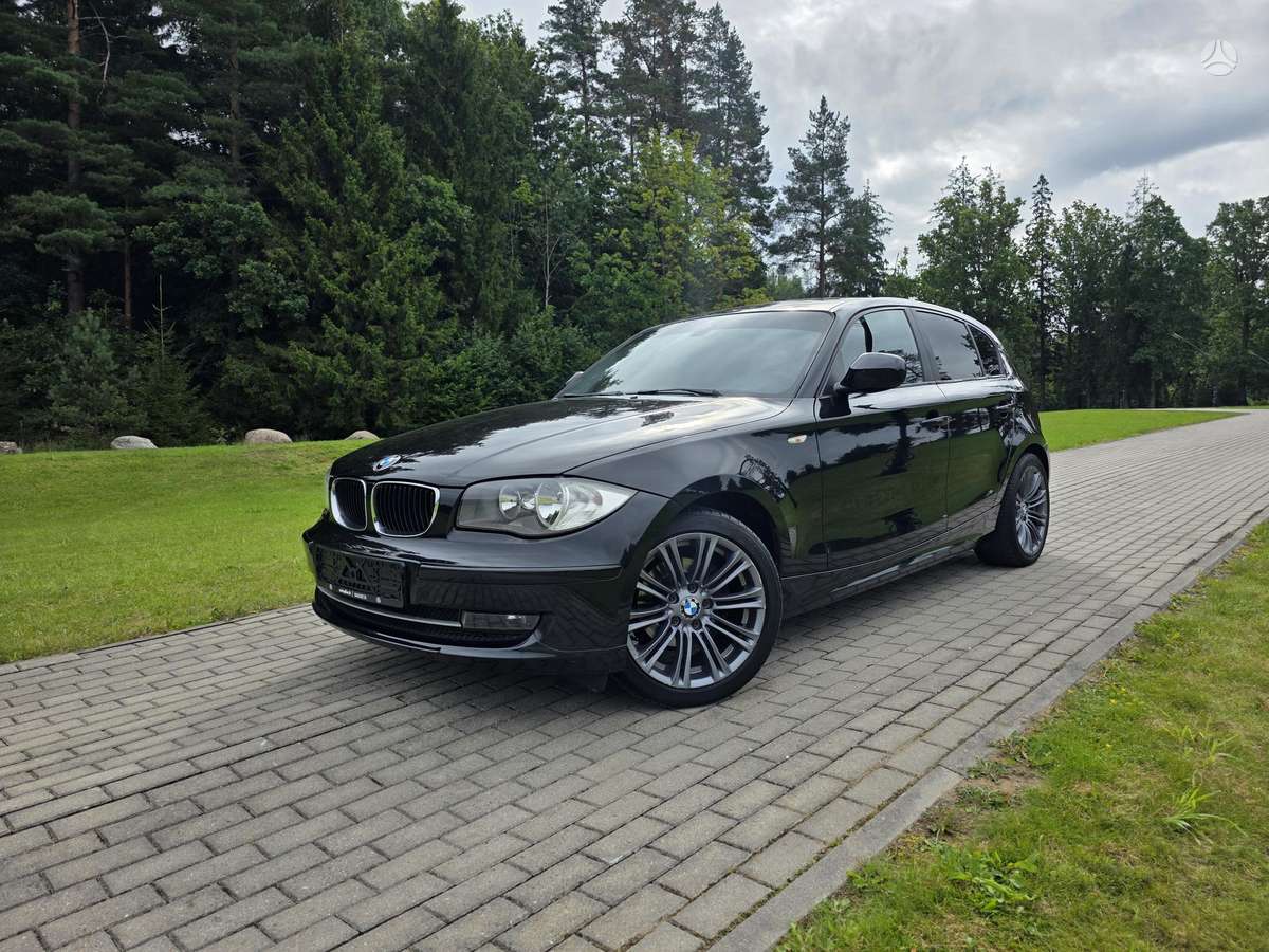 BMW 118, 2.0 l., hatchback