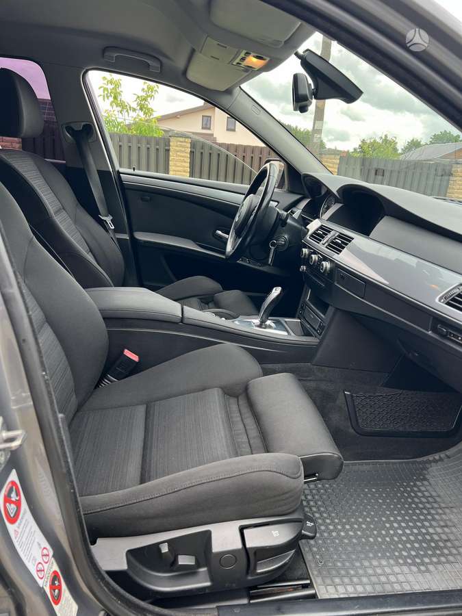 BMW 520, 2.0 l., Седан