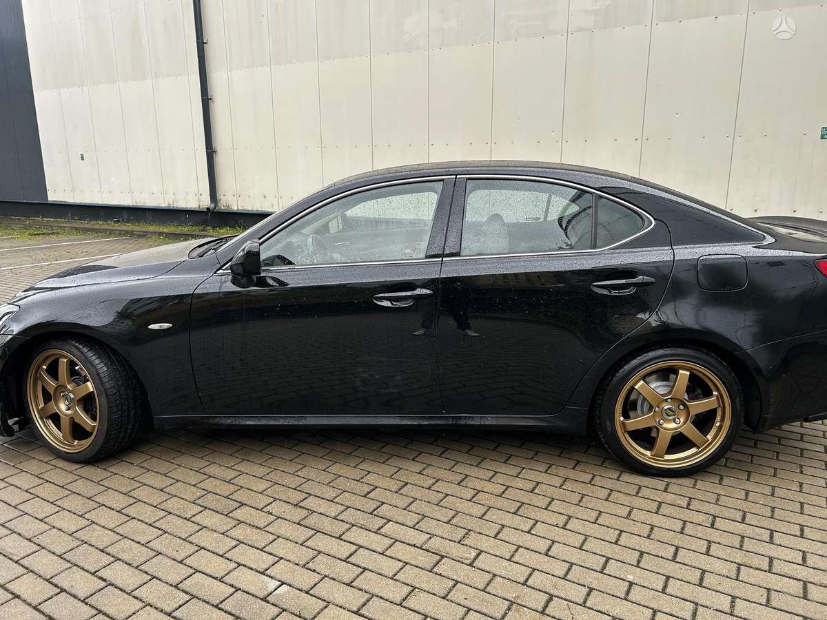 Lexus IS 250, 2.5 l., Седан