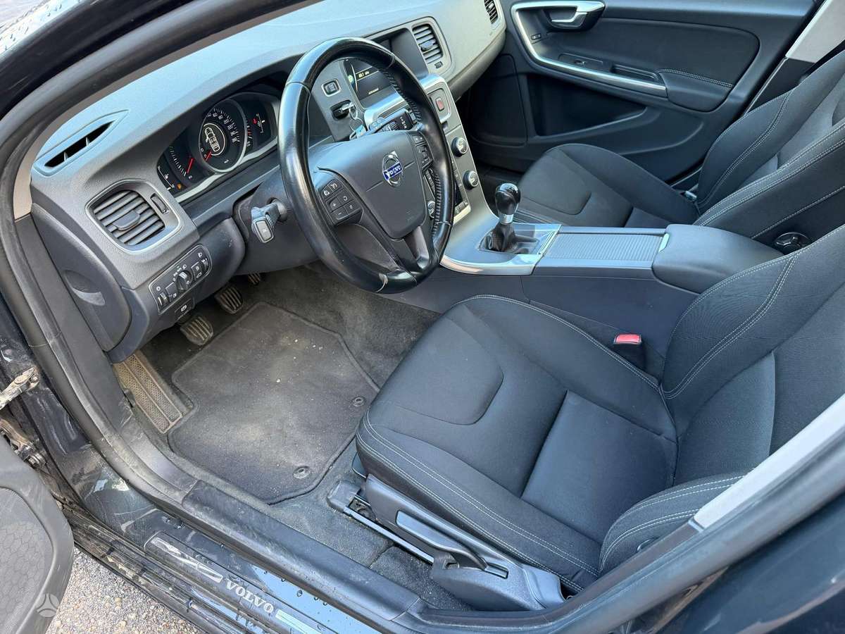 Volvo V60, 2.0 l., Универсал