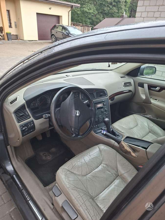 Volvo S60, 2.4 l., Седан