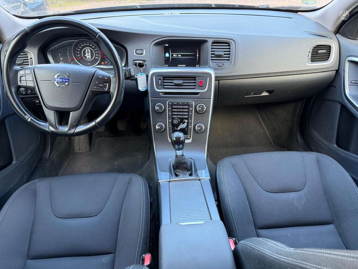 Volvo V60, 2.0 l., Универсал