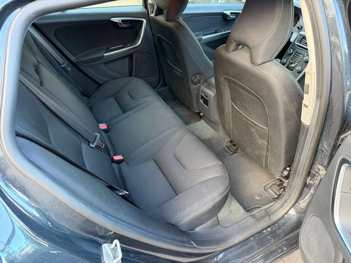 Volvo V60, 2.0 l., Универсал
