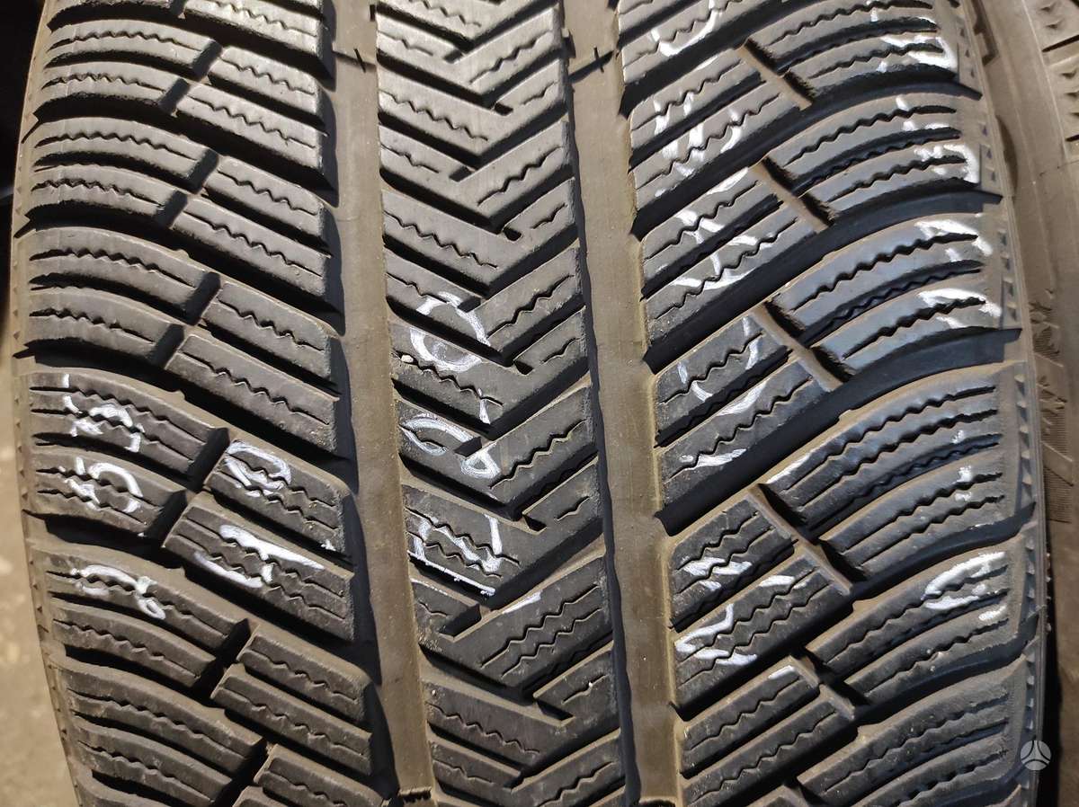 Michelin, žieminės 255/40 R20