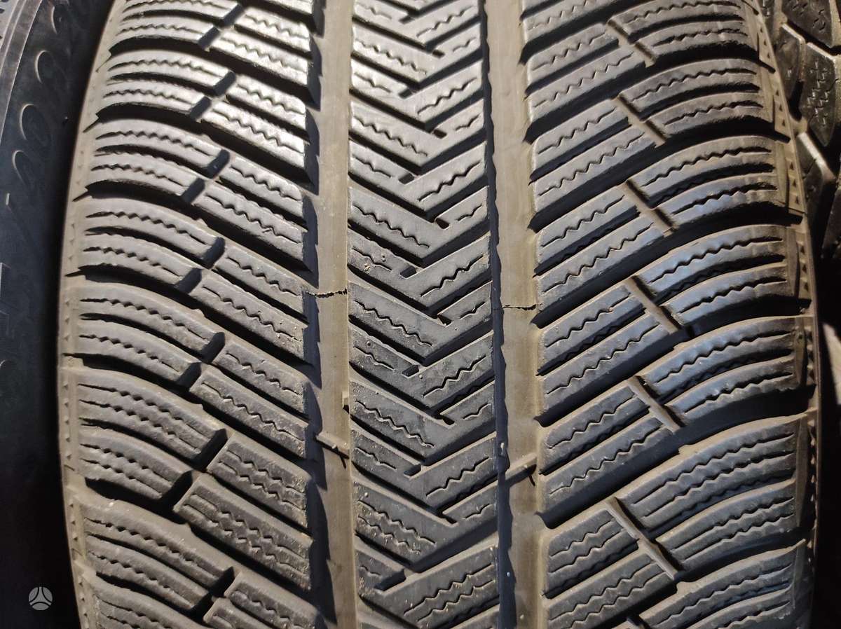 Michelin, žieminės 255/40 R20