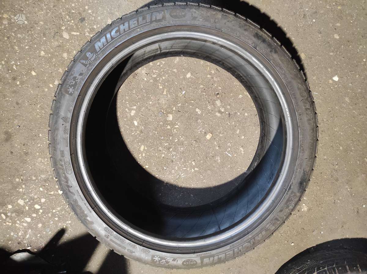 Michelin, žieminės 255/40 R20