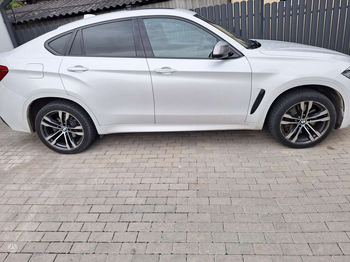 BMW X6, 3.0 l., Хэтчбек