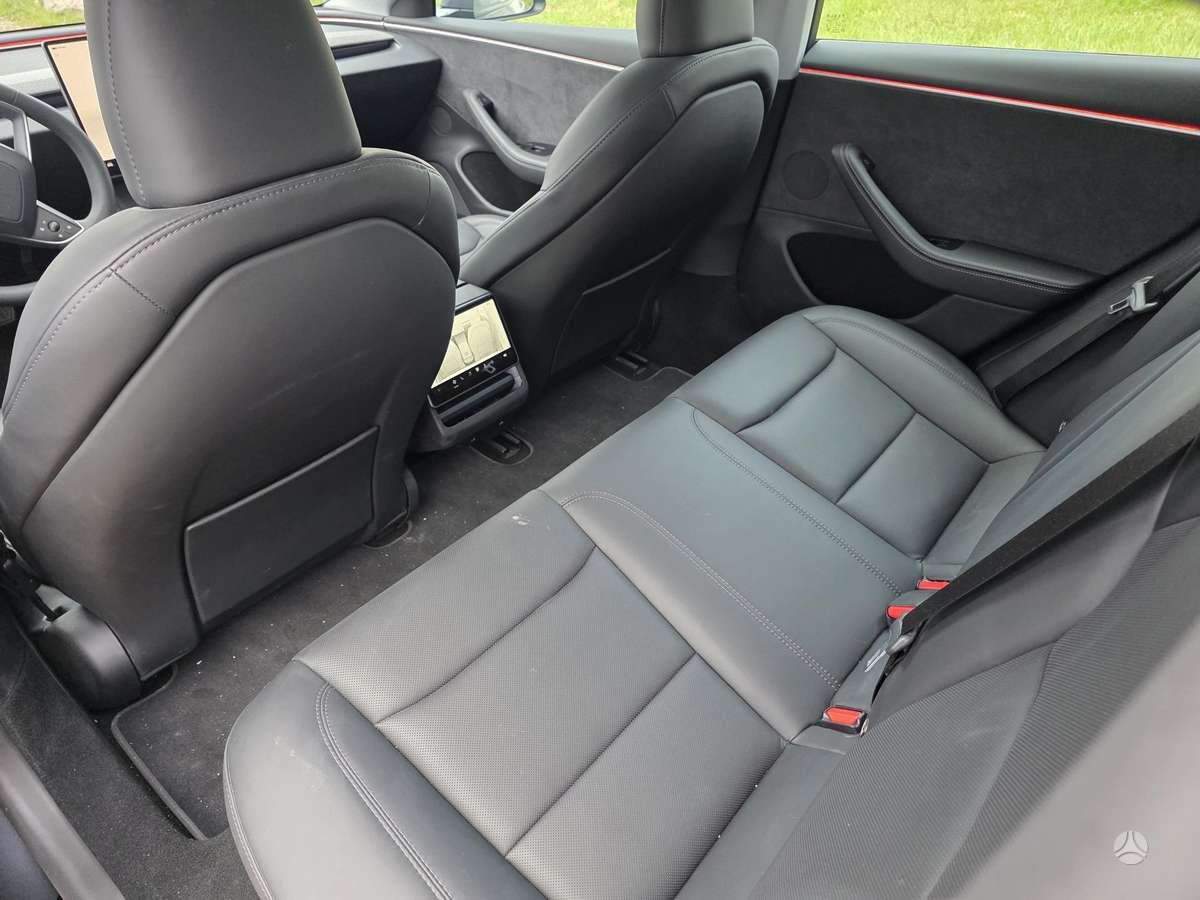 Tesla Model 3, 82 кВт·ч, Седан