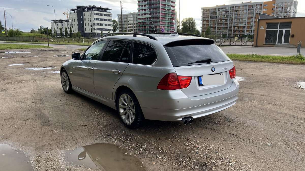 BMW 330, 3.0 l., Универсал