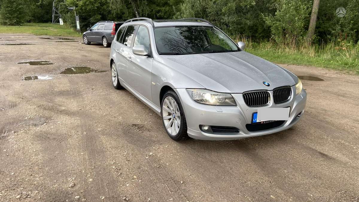 BMW 330, 3.0 l., wagon
