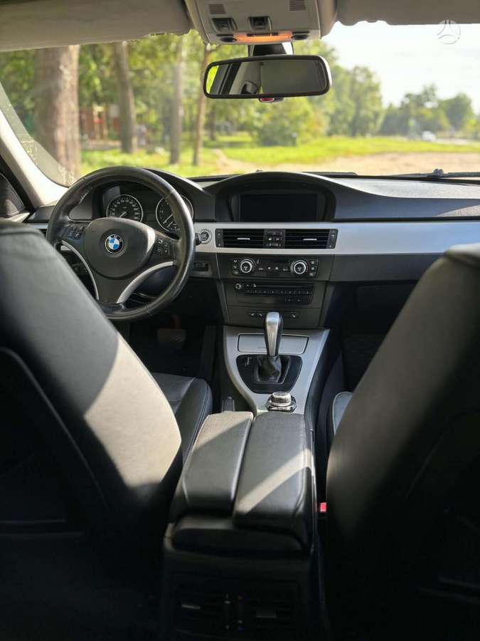 BMW 330, 3.0 l., wagon
