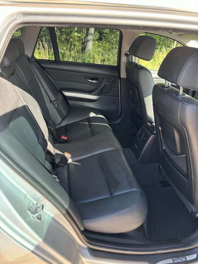 BMW 330, 3.0 l., wagon