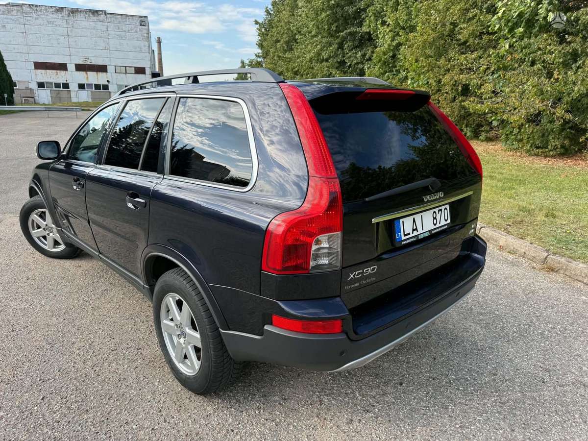 Volvo XC90 - 8
