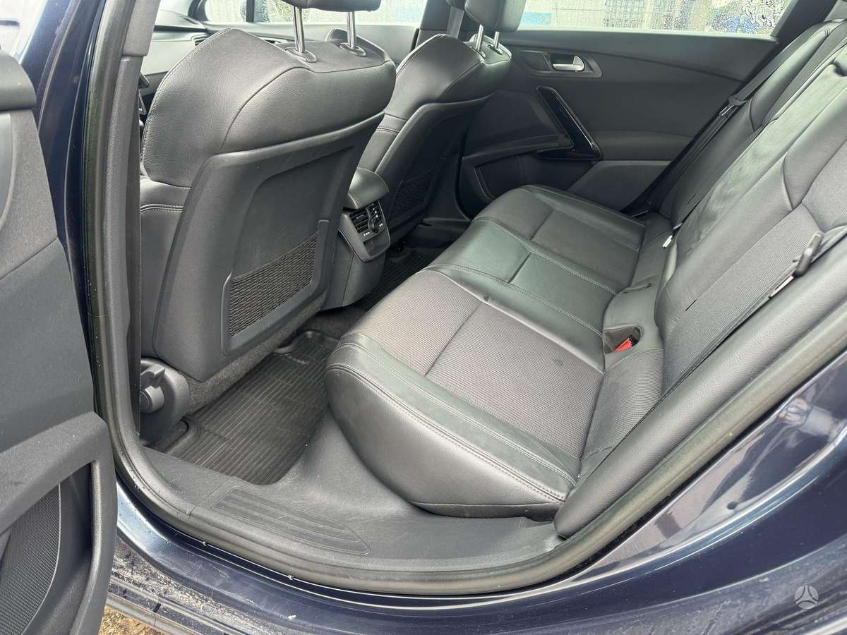 Peugeot 508, 1.6 l., Седан