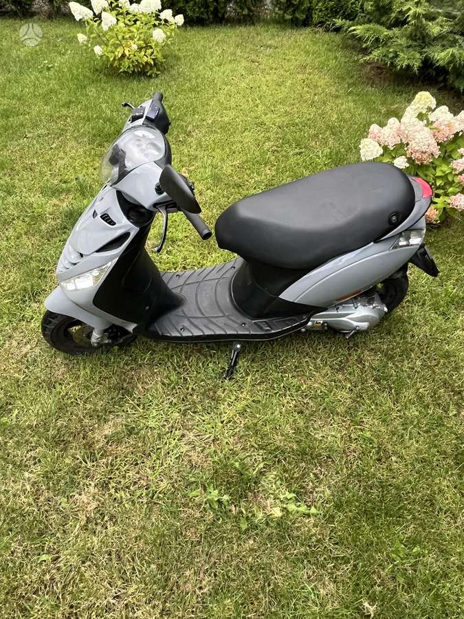 Piaggio Zip 49cc, scooters / mopeds