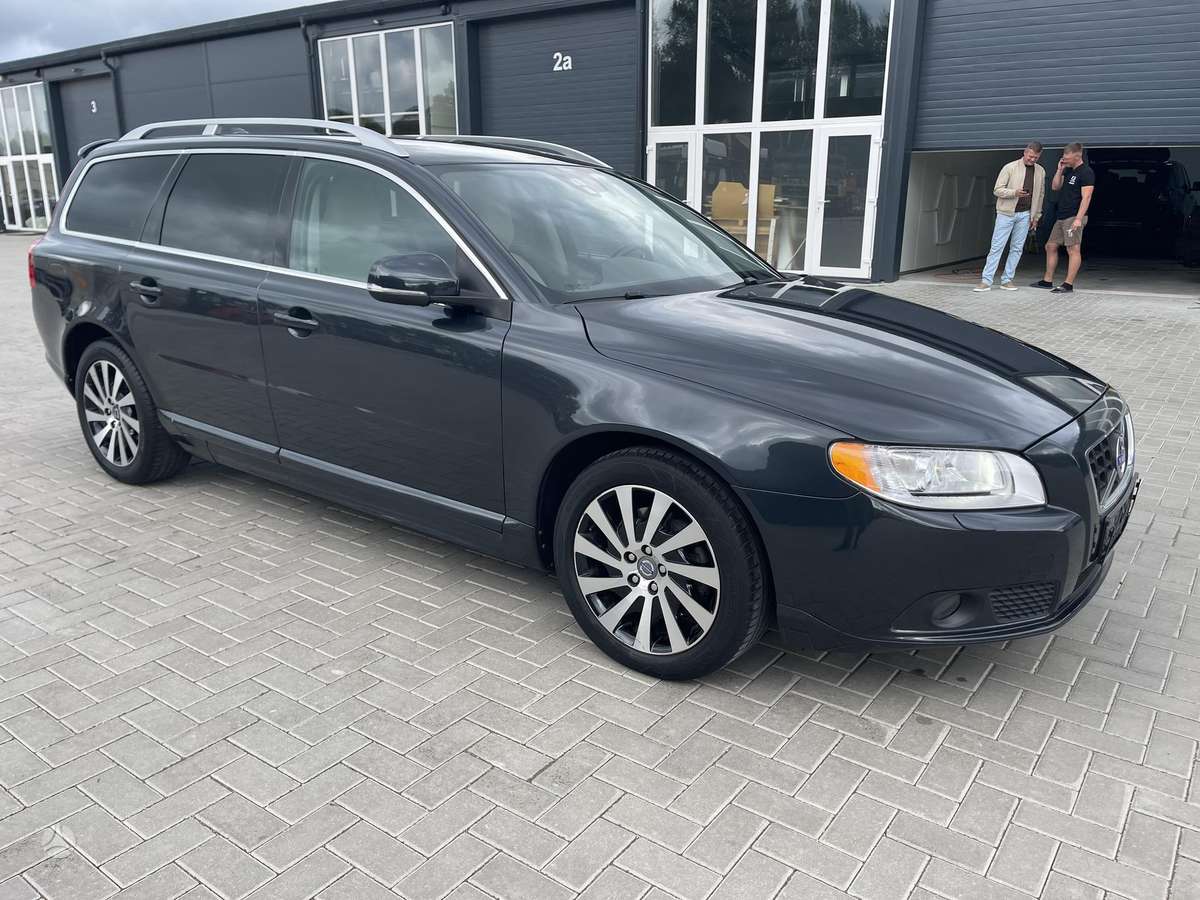 Volvo V70, 2.0 l., universalas