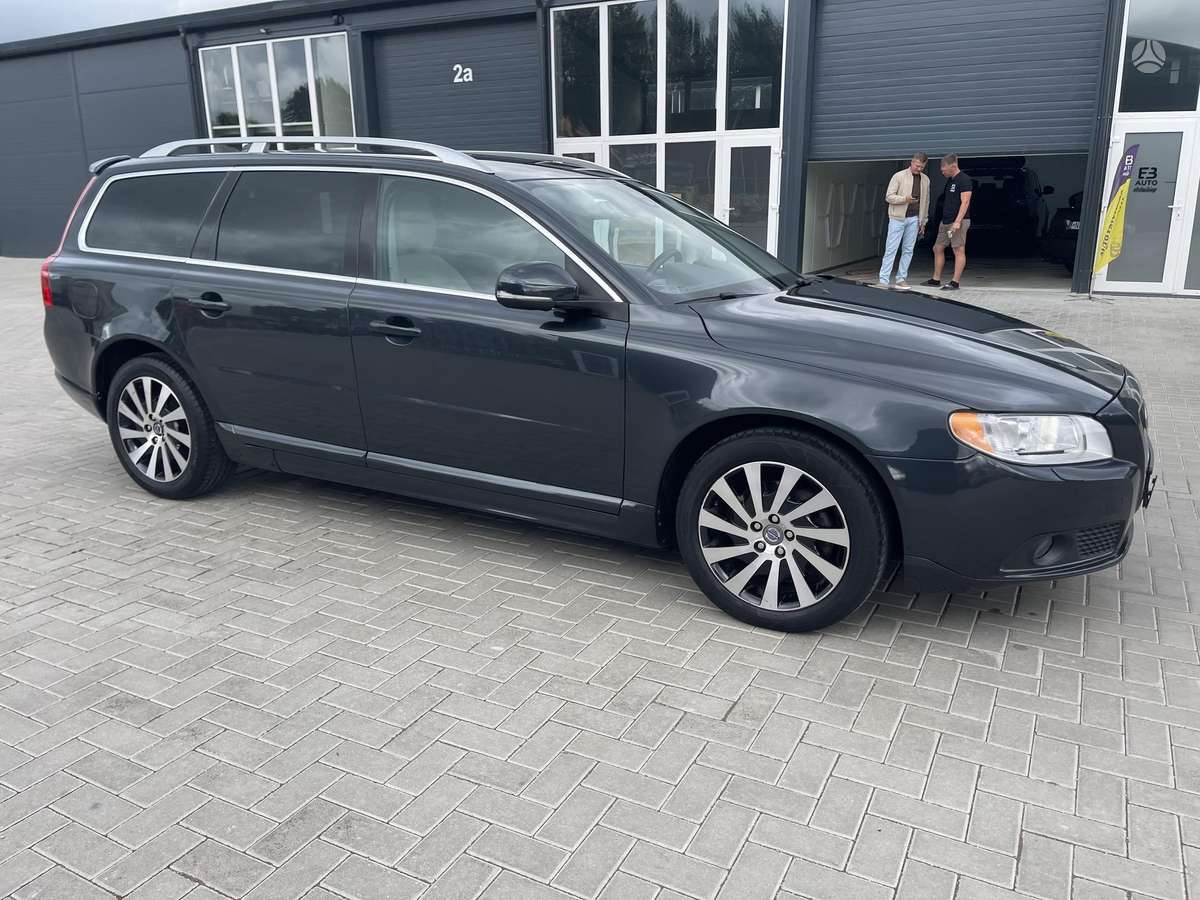 Volvo V70, 2.0 l., universalas