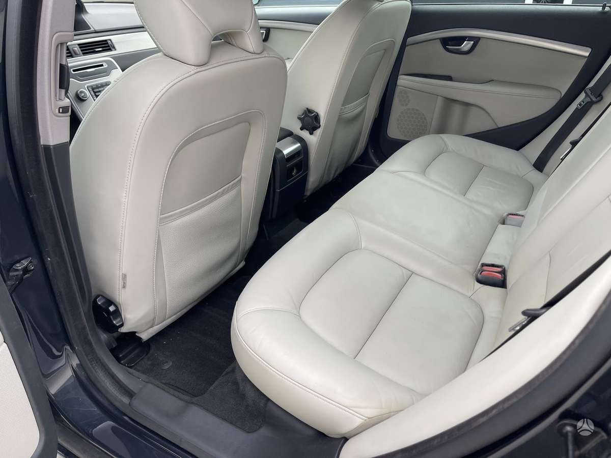 Volvo V70, 2.0 l., universalas