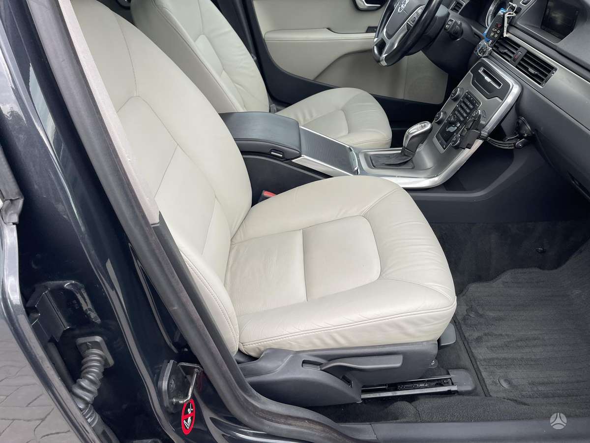 Volvo V70, 2.0 l., universalas