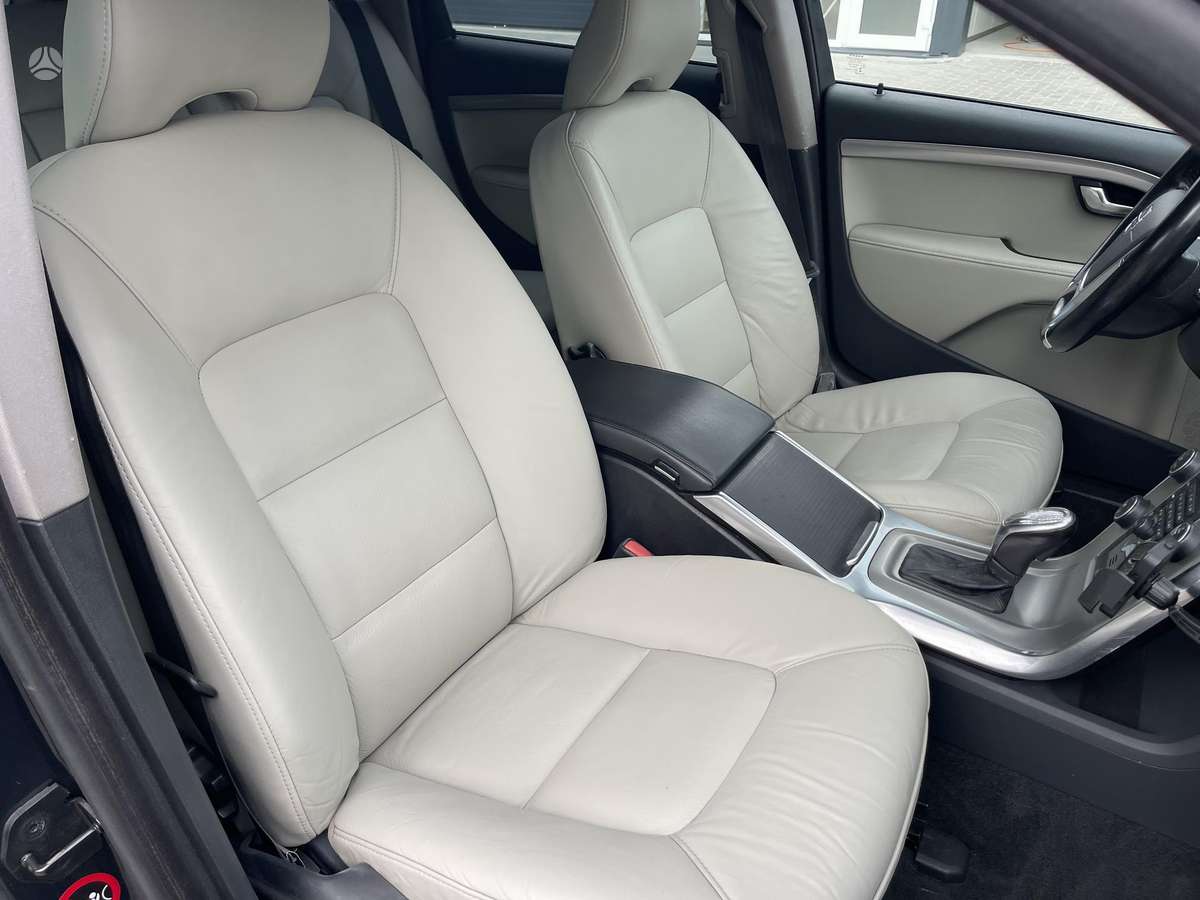 Volvo V70, 2.0 l., wagon