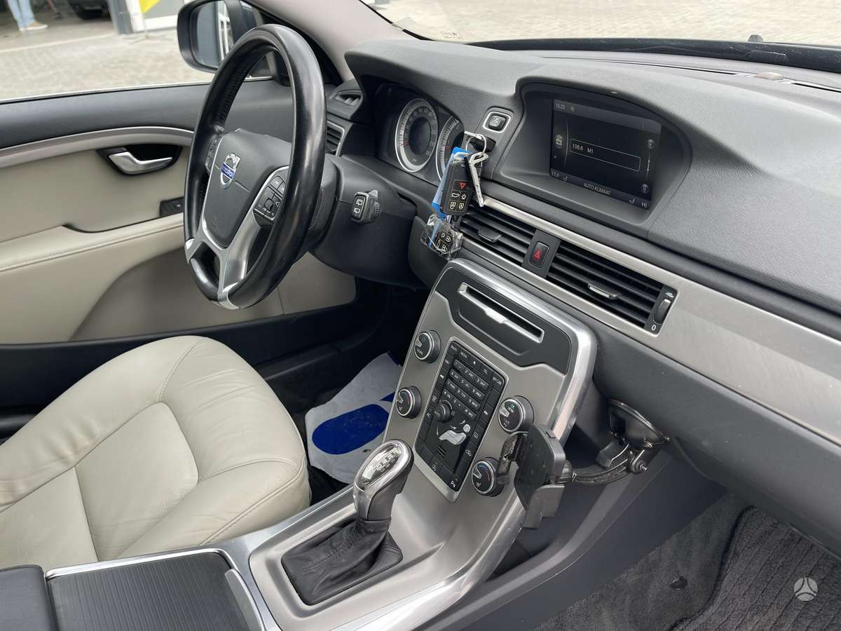 Volvo V70, 2.0 l., wagon