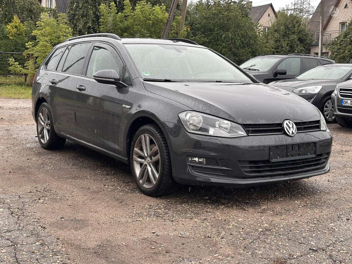 Volkswagen Golf - 9