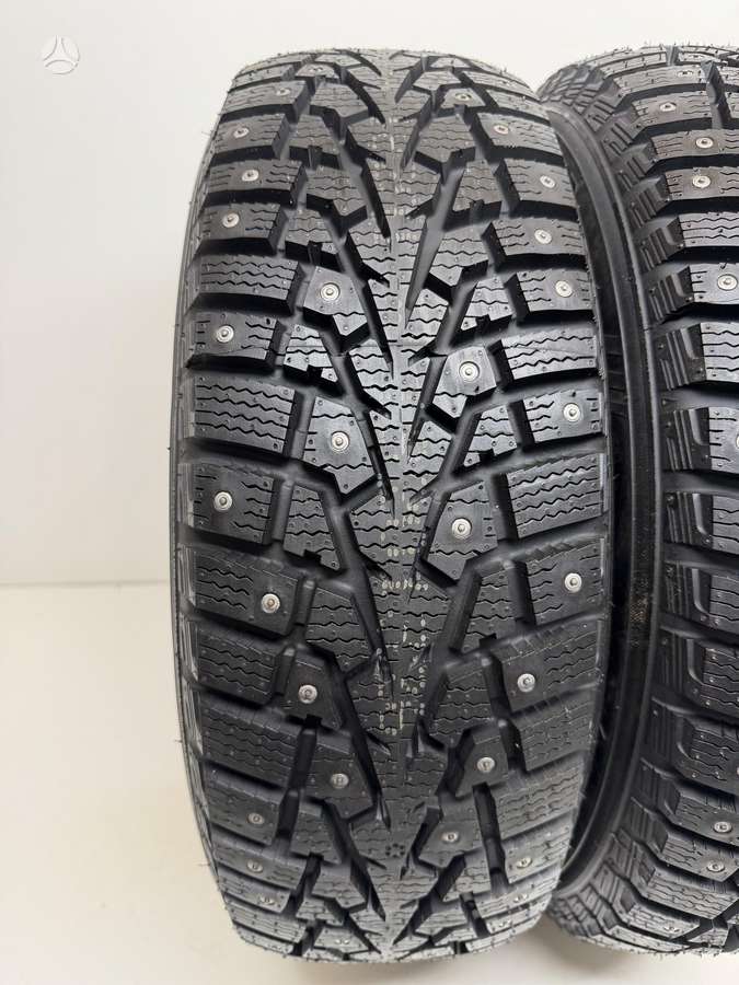 Maxxis ArcticTrekker NP3, winter 185/65 R14