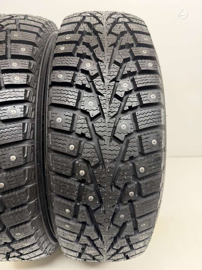 Maxxis ArcticTrekker NP3, winter 185/65 R14