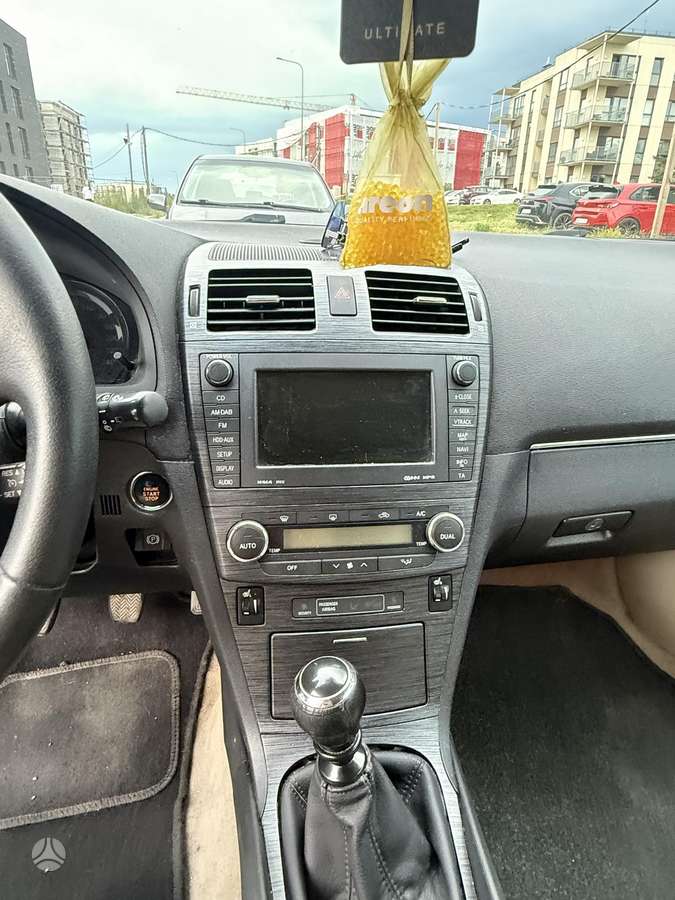 Toyota Avensis - 7