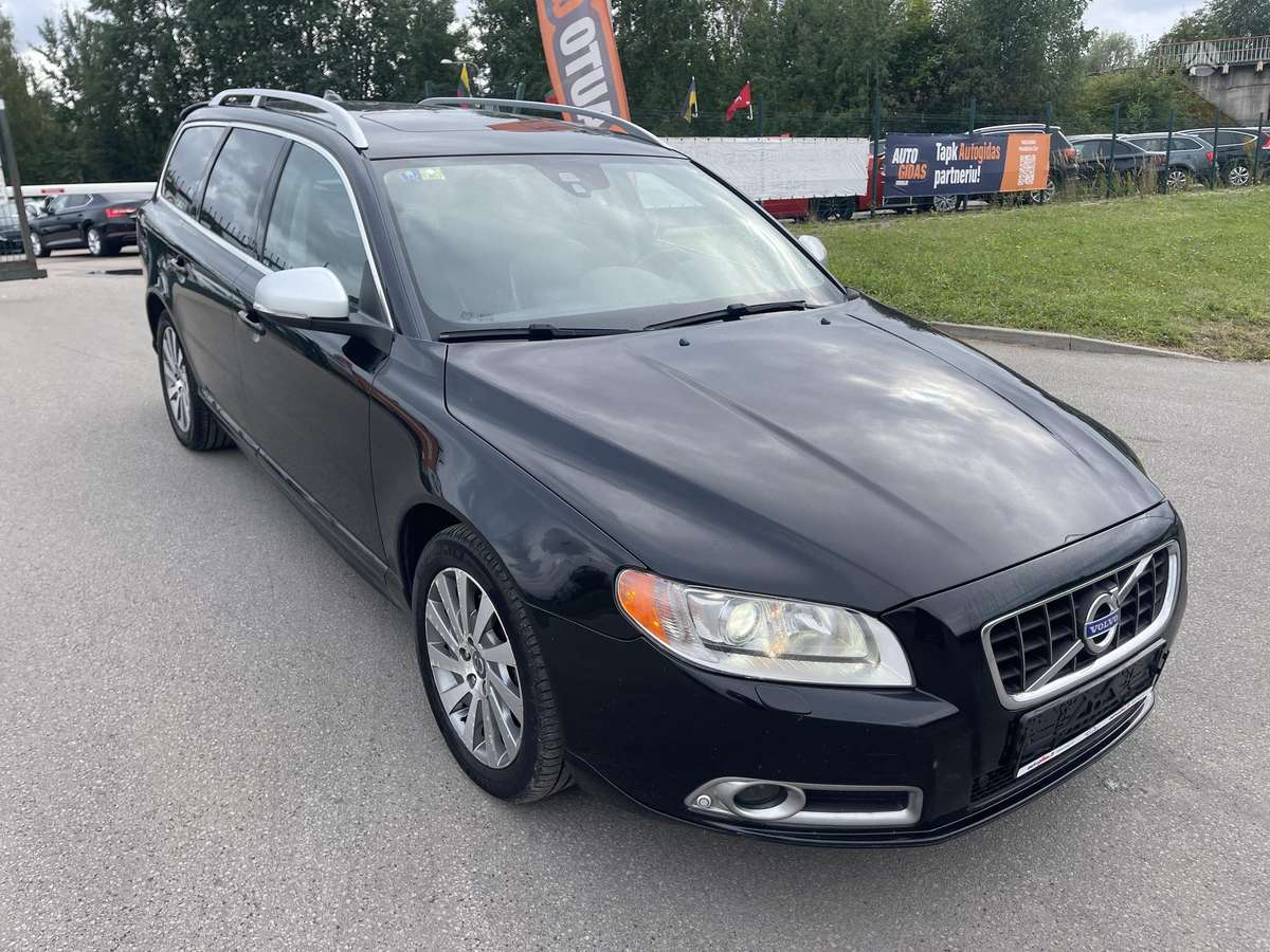 Volvo V70, 2.0 l., Универсал