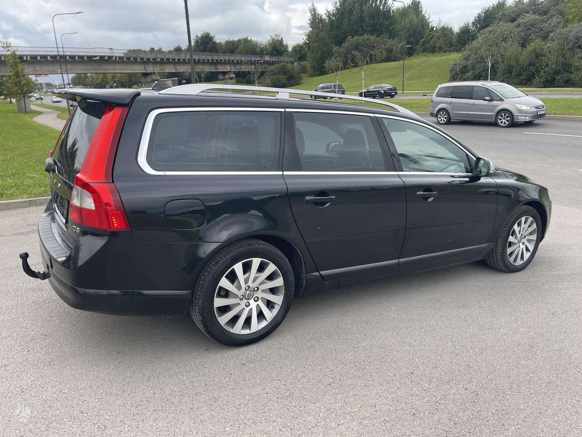 Volvo V70, 2.0 l., Универсал