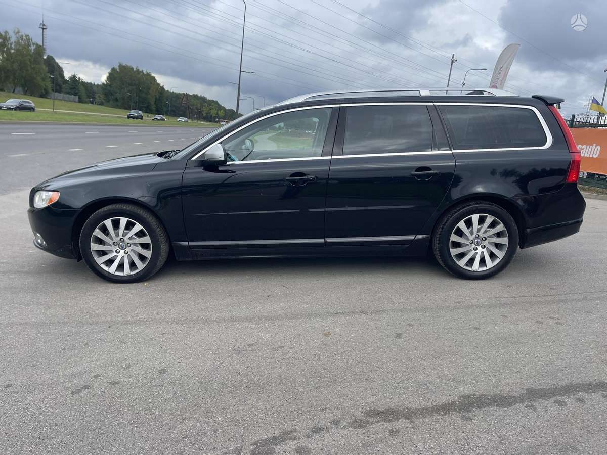 Volvo V70, 2.0 l., Универсал
