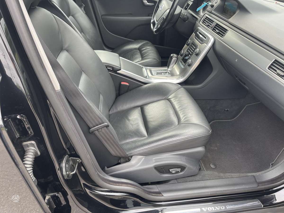 Volvo V70, 2.0 l., Универсал