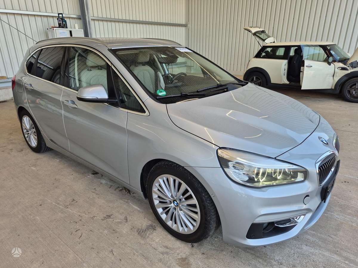 BMW 225 Active Tourer, 2.0 l., Минивэн