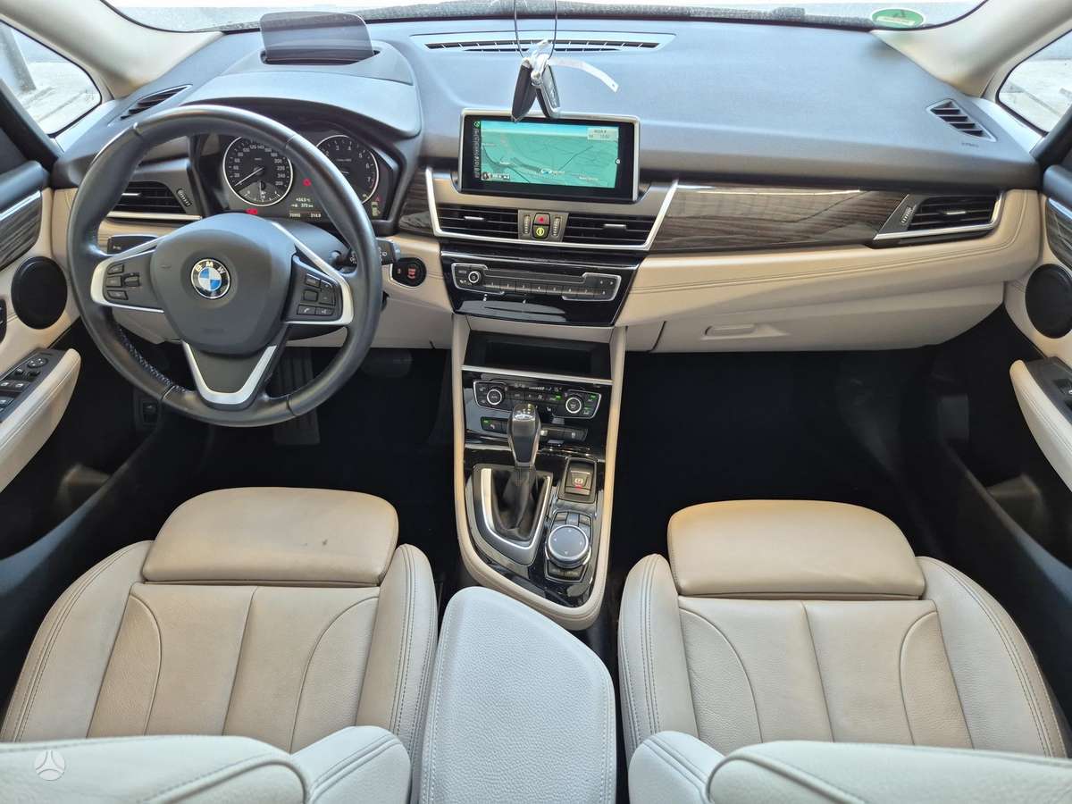 BMW 225 Active Tourer, 2.0 l., Минивэн