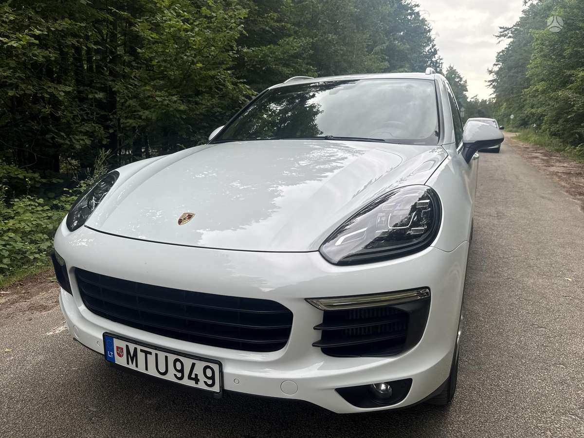 Porsche Cayenne - 2