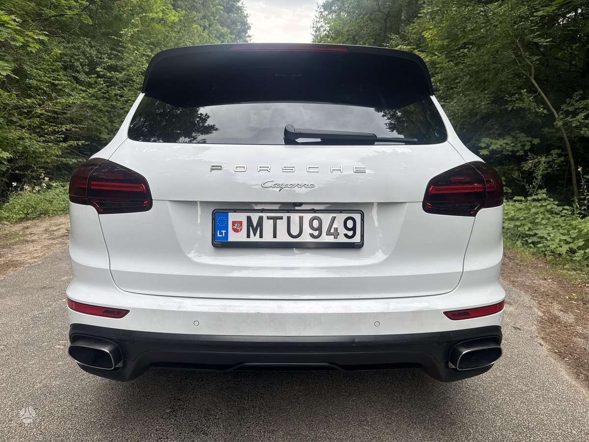 Porsche Cayenne - 6