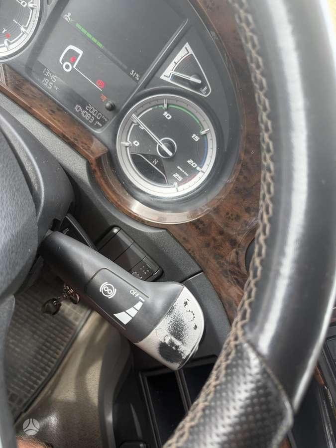 DAF XF430, 2 miegamosios vietos