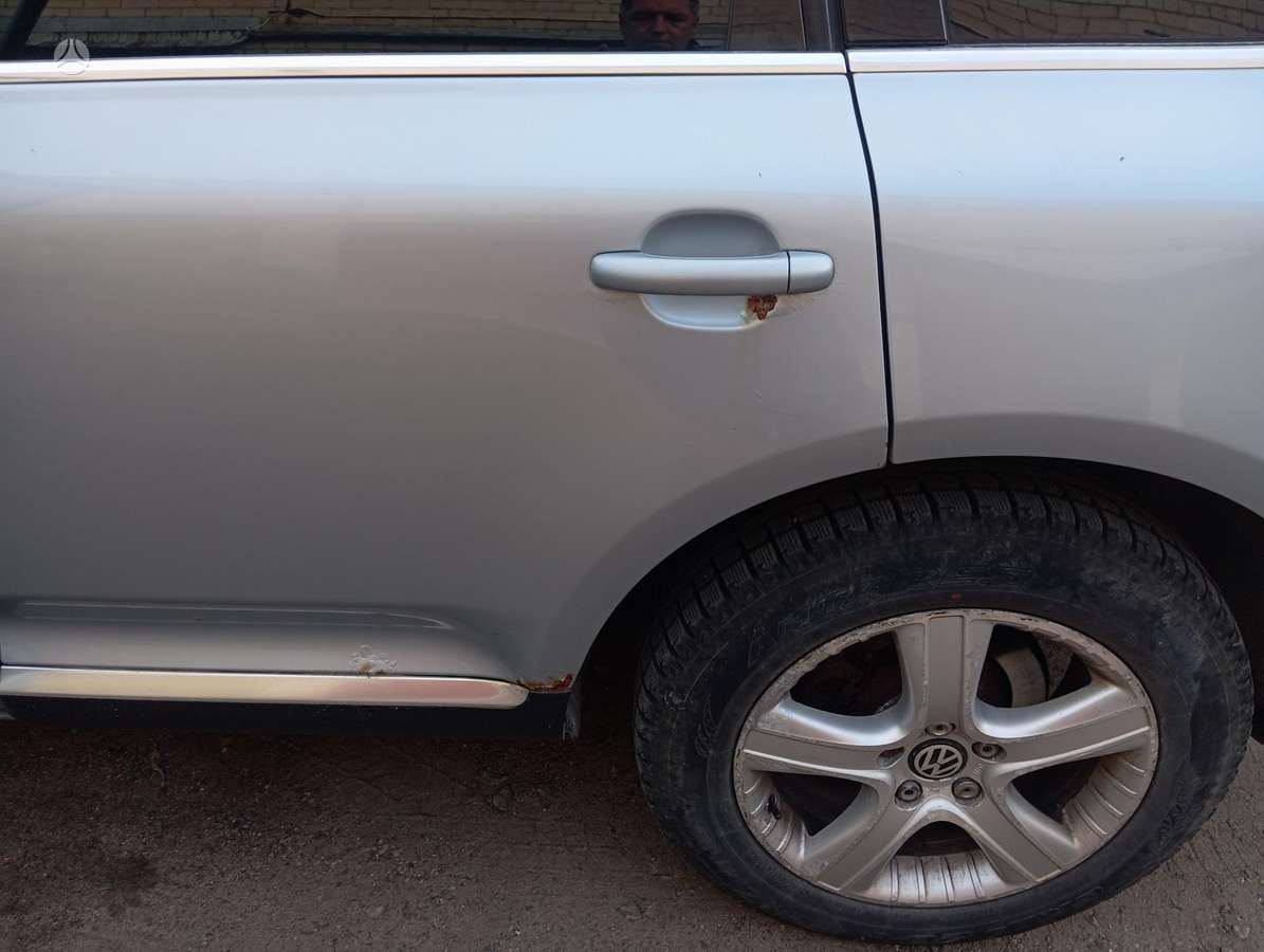 Volkswagen Touareg - 4